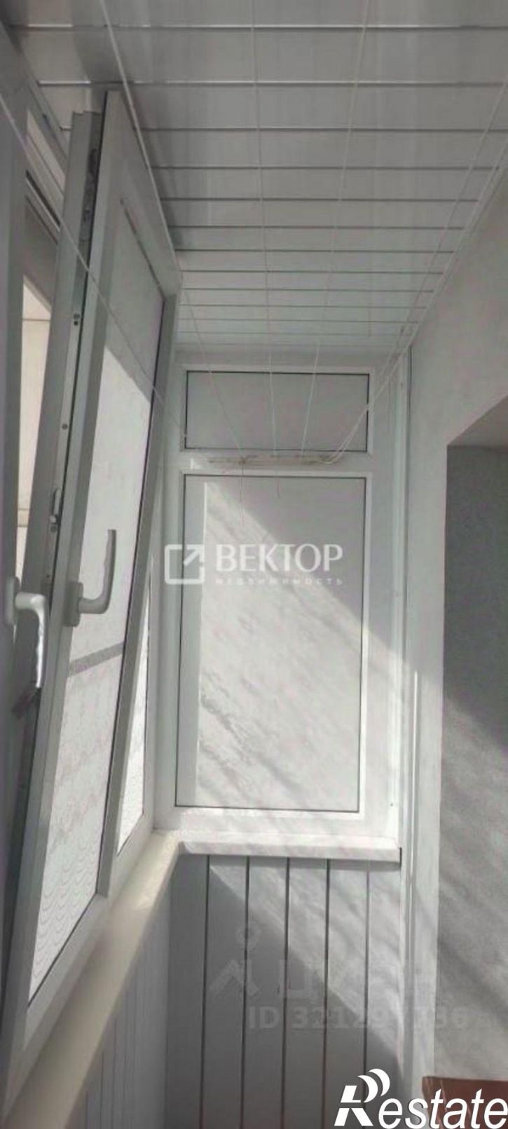 3-комн квартира ул Куконковых, 102,  д. 102