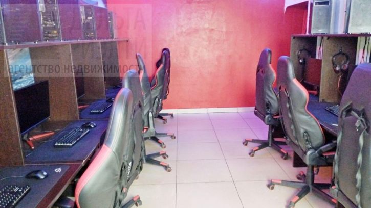 Помещение свободного назначения Московский мкр, 8