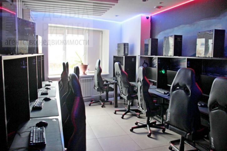 Помещение свободного назначения Московский мкр, 8