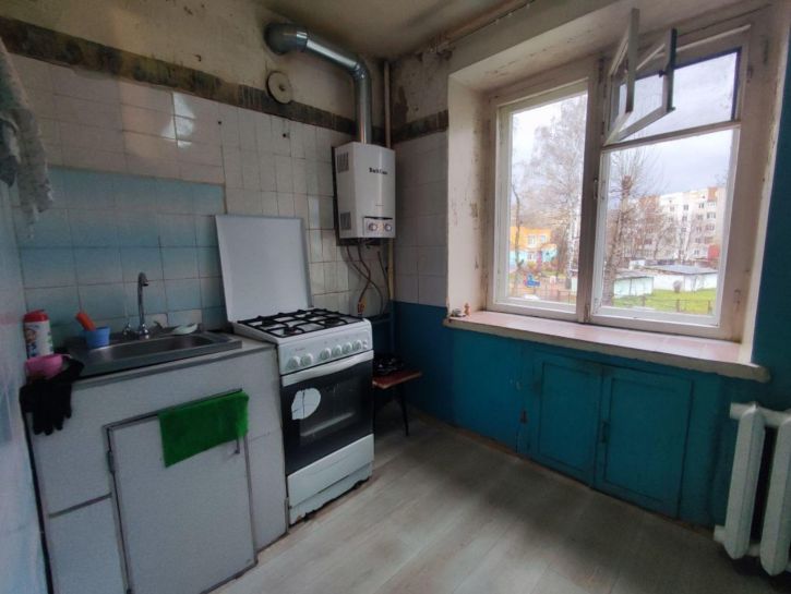 3-комн квартира Светлая ул, 8