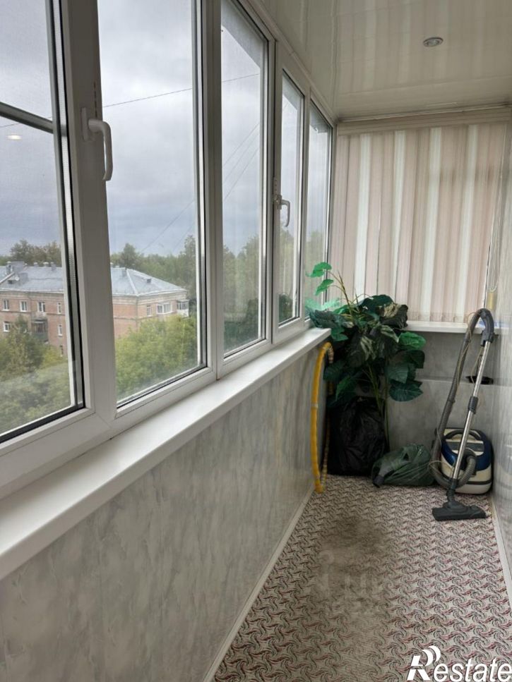 3-комн квартира микрорайон 14-е Почтовое Отделение, 371