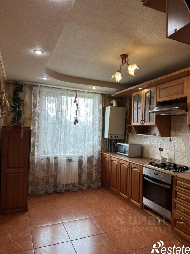 3-комн квартира микрорайон 14-е Почтовое Отделение, 371