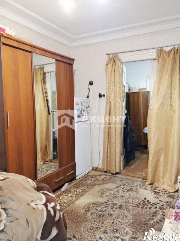 3-комн квартира ул Каравайковой, 141,  д. 141