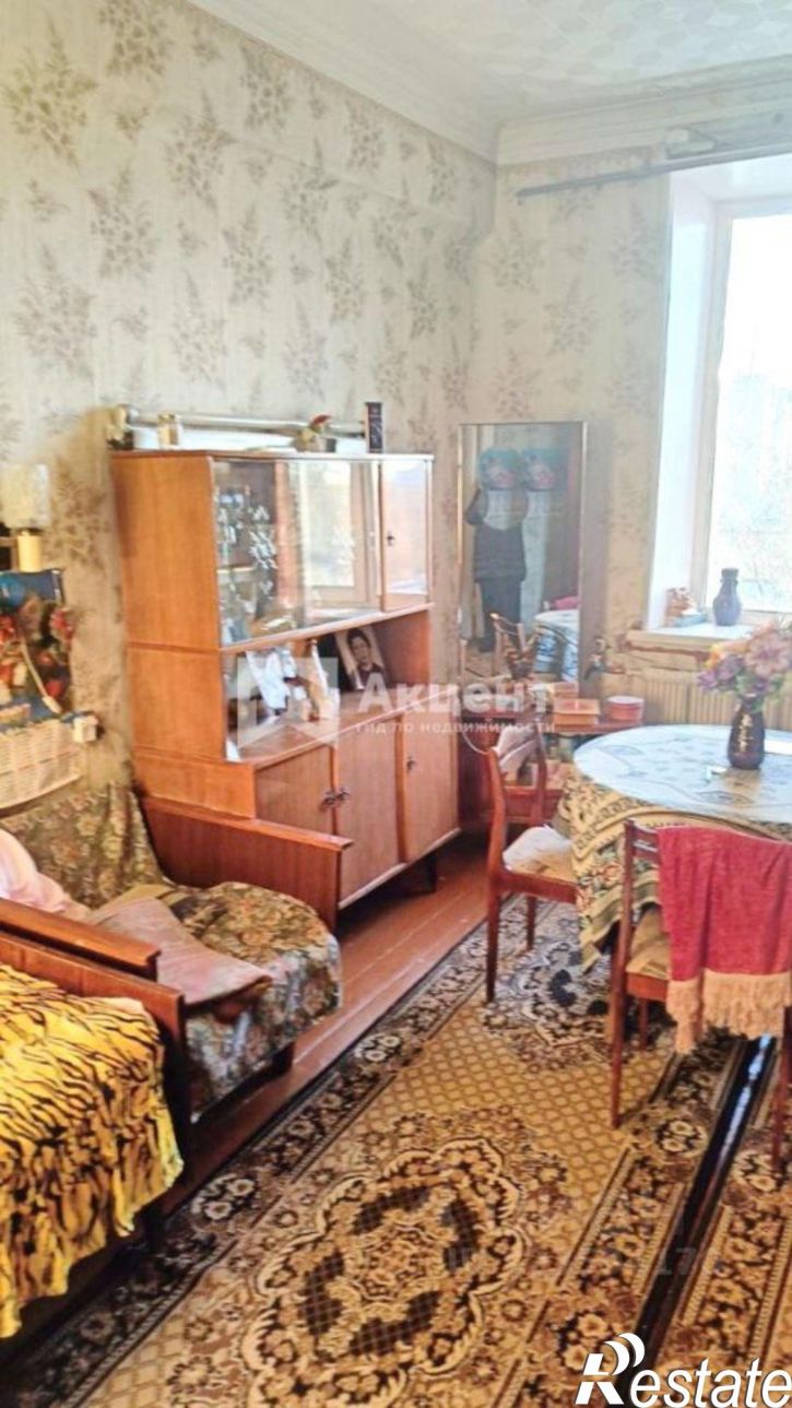 3-комн квартира ул Каравайковой, 141,  д. 141