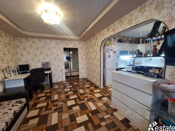 3-комн квартира микрорайон Рождественский, 8