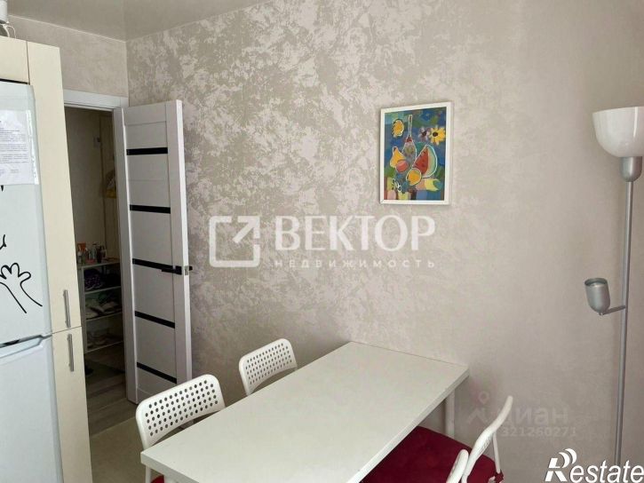 3-комн квартира улица Полка Нормандия-Неман, 83,  д. 83