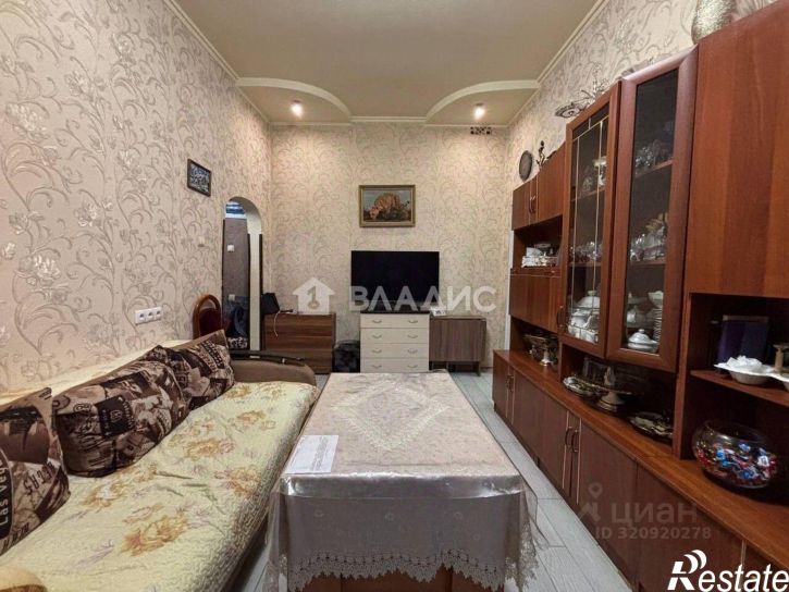 3-комн квартира улица Кудряшова, 100,  д. 100