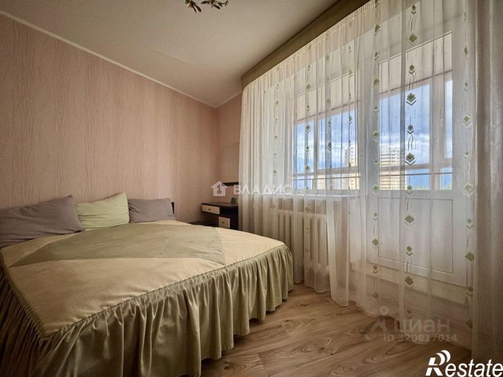 3-комн квартира Революционная улица, 34,  д. 34