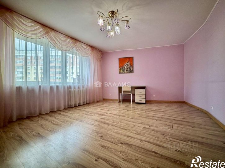 3-комн квартира Революционная улица, 34,  д. 34