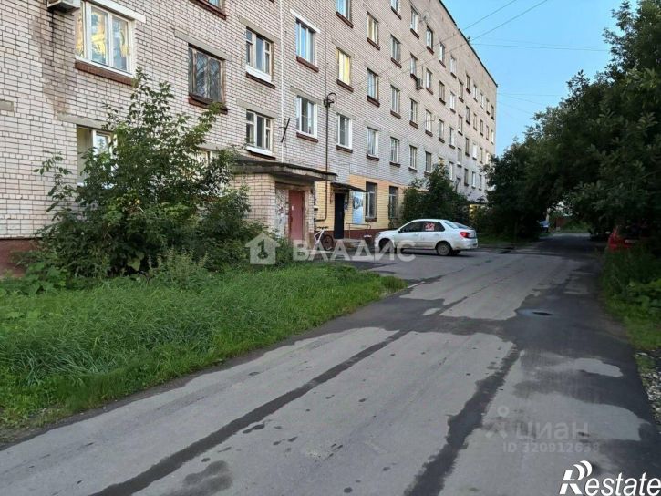 3-комн квартира улица Кудряшова, 100,  д. 100