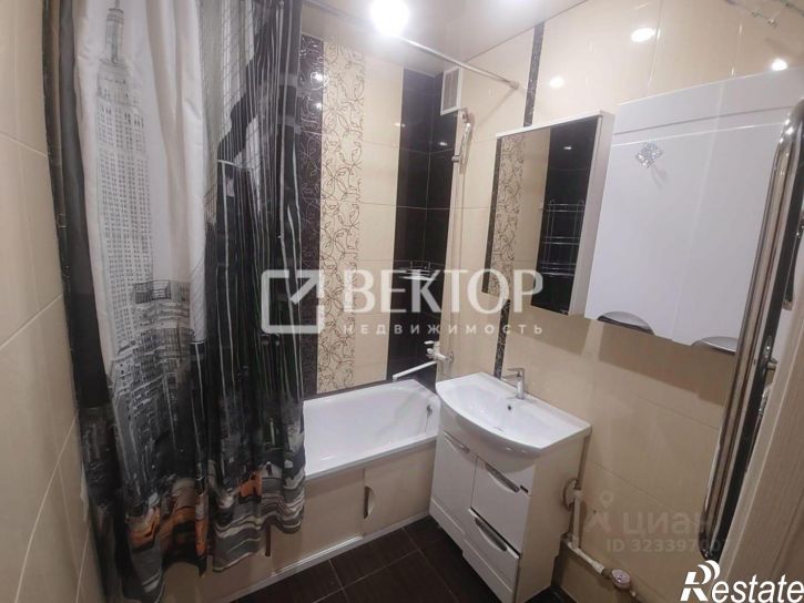 3-комн квартира г Иваново, мкр Рождественский, 8