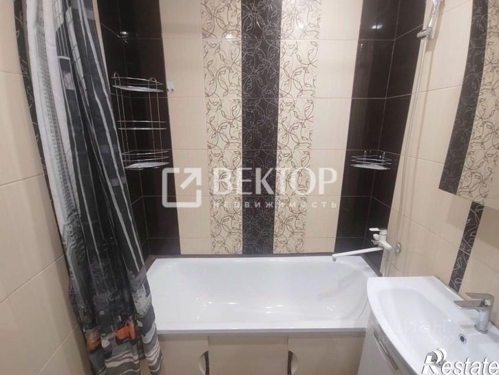 3-комн квартира г Иваново, мкр Рождественский, 8