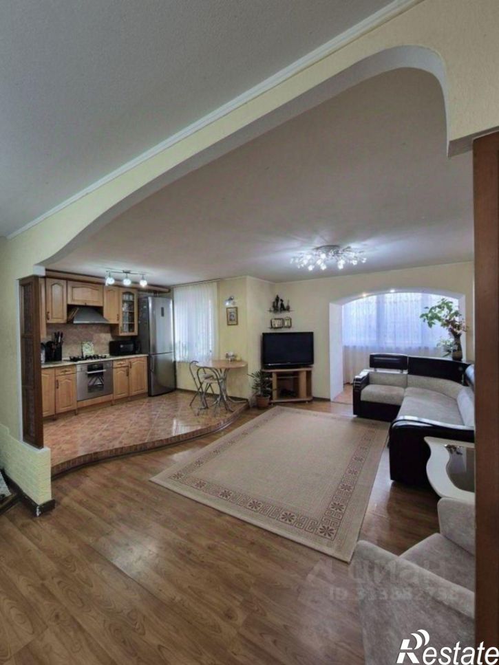 4-комн квартира 1-я Полевая улица, 32,  д. 32