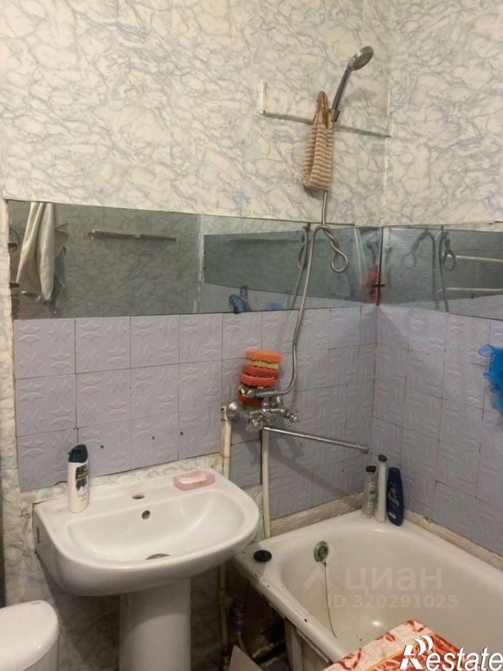 3-комн квартира проспект Строителей, 80,  д. 80