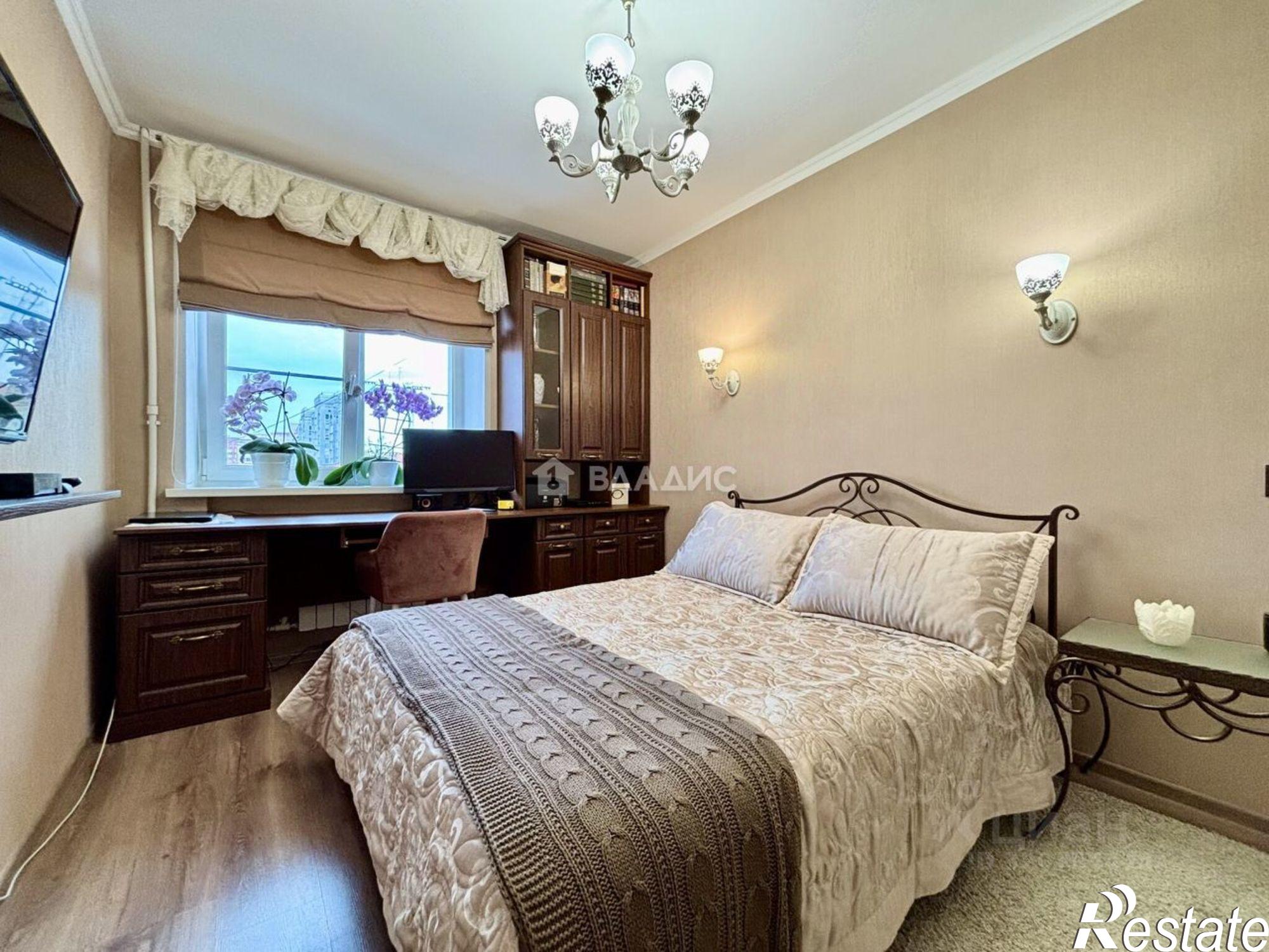 Купить квартиру за 6 600 000 рублей на Революционная улица, 16