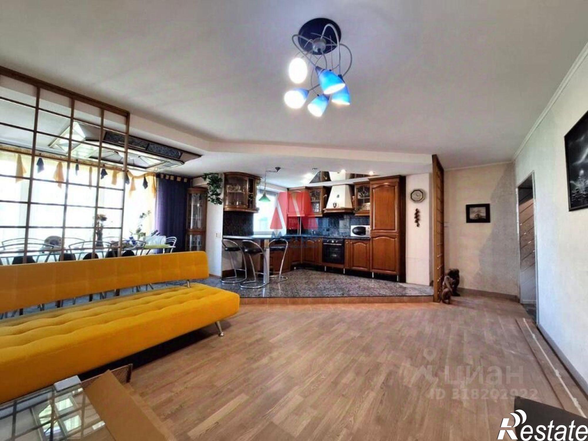 Купить квартиру за 9 970 000 рублей на Велижская улица, 10