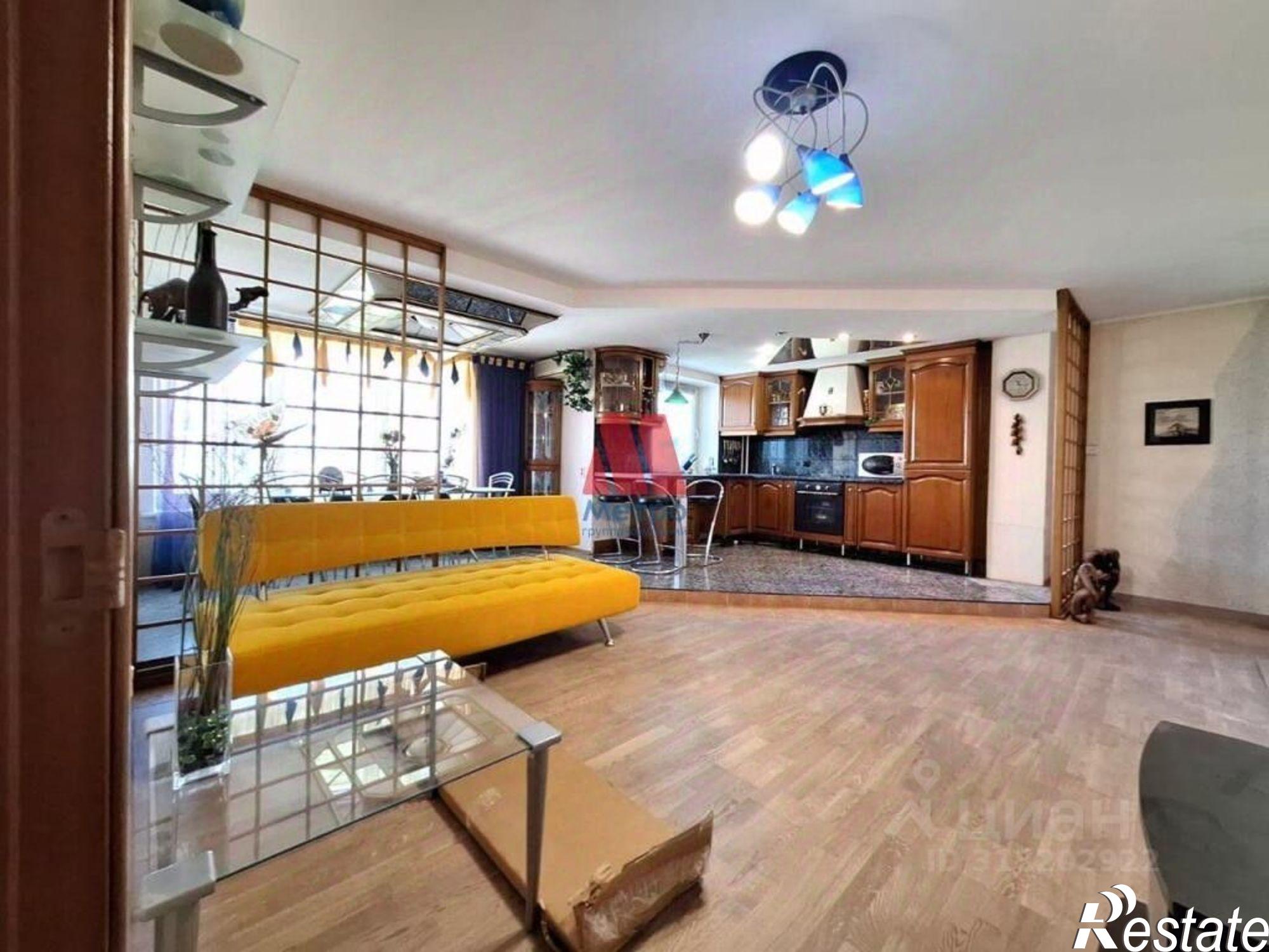 Купить квартиру за 9 970 000 рублей на Велижская улица, 10