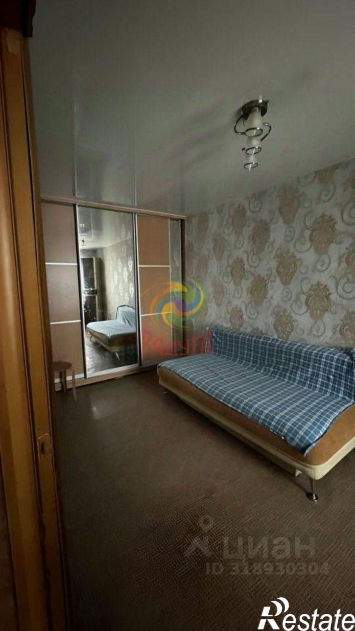 2-комн квартира проспект Строителей, 90,  д. 90