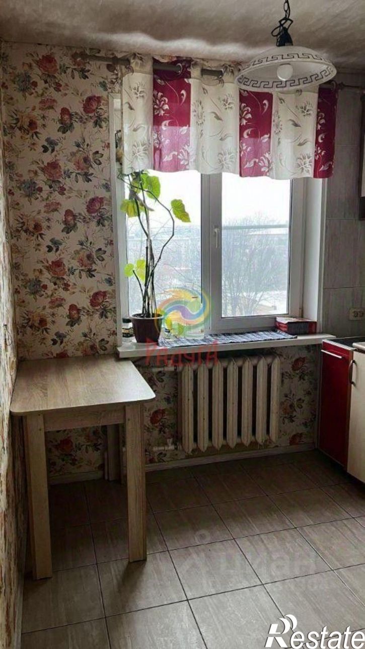 2-комн квартира проспект Строителей, 90,  д. 90