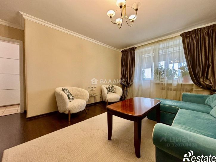 3-комн квартира Революционная улица, 16,  д. 16