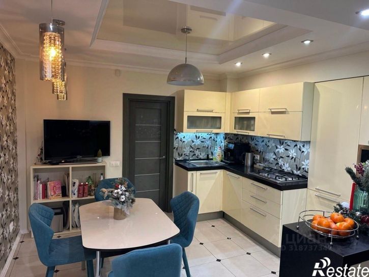 3-комн квартира Кузнечная улица, 38,  д. 38