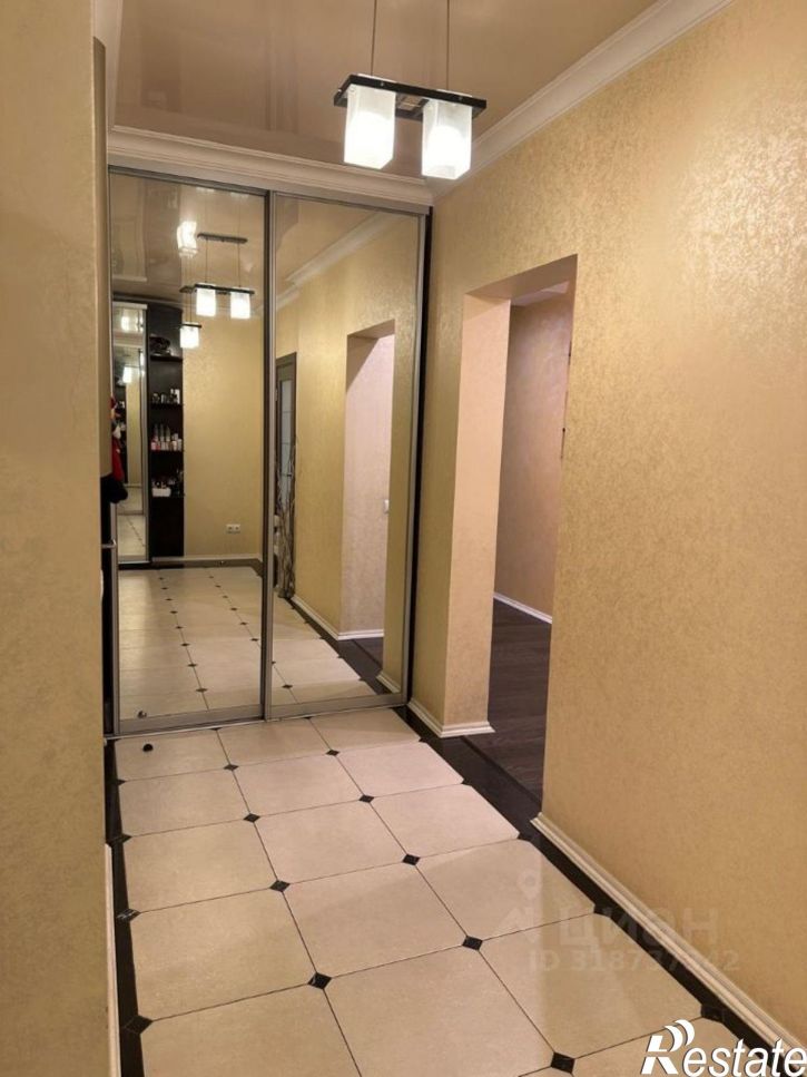 3-комн квартира Кузнечная улица, 38,  д. 38