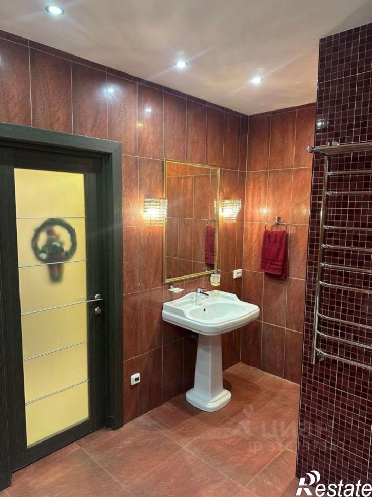 3-комн квартира Кузнечная улица, 38,  д. 38