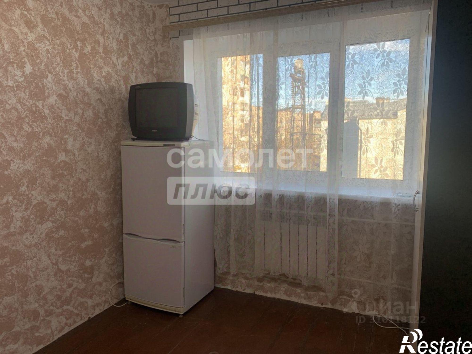 Купить комнату за 600 000 рублей на улица Красных Зорь, 1