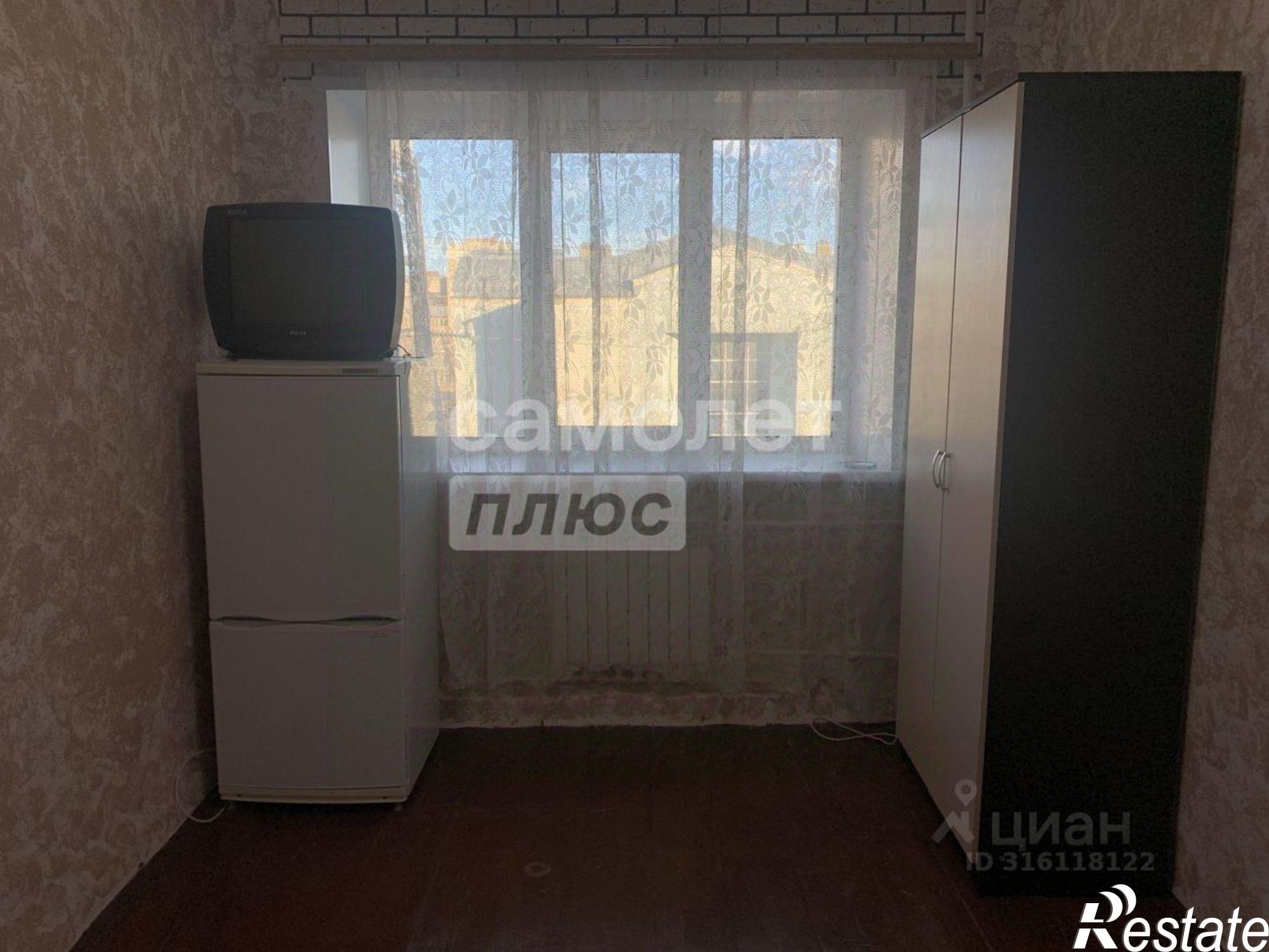 Купить комнату за 600 000 рублей на улица Красных Зорь, 1