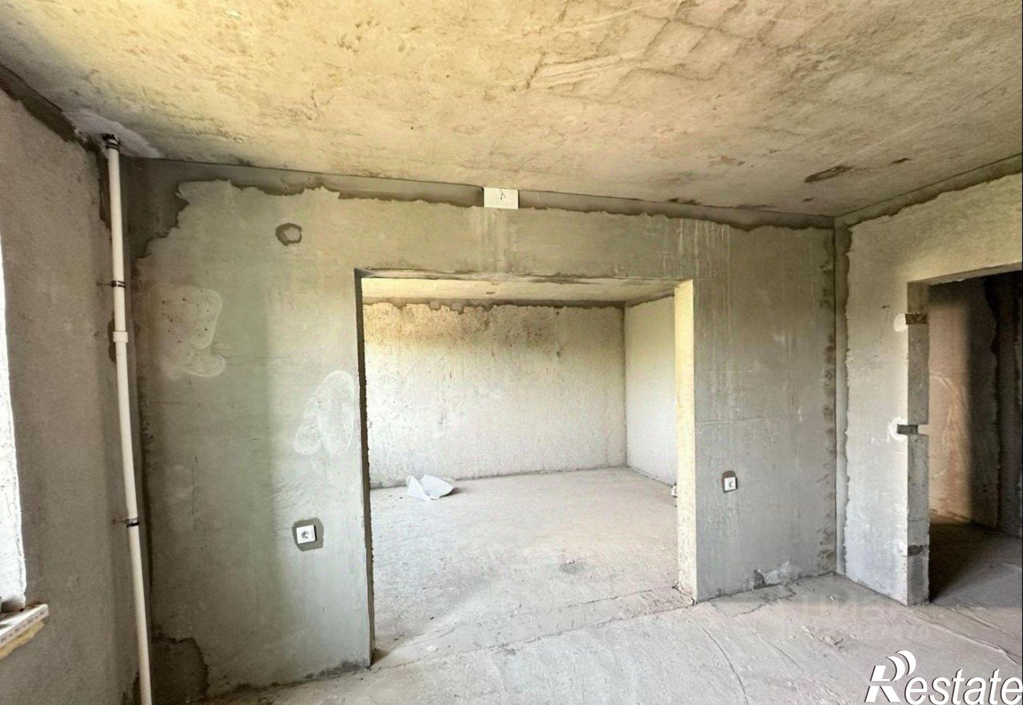 Купить квартиру за 5 600 000 рублей на Лежневская улица, 213