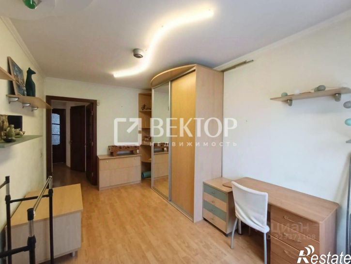 3-комн квартира улица Карла Маркса, 34,  д. 34