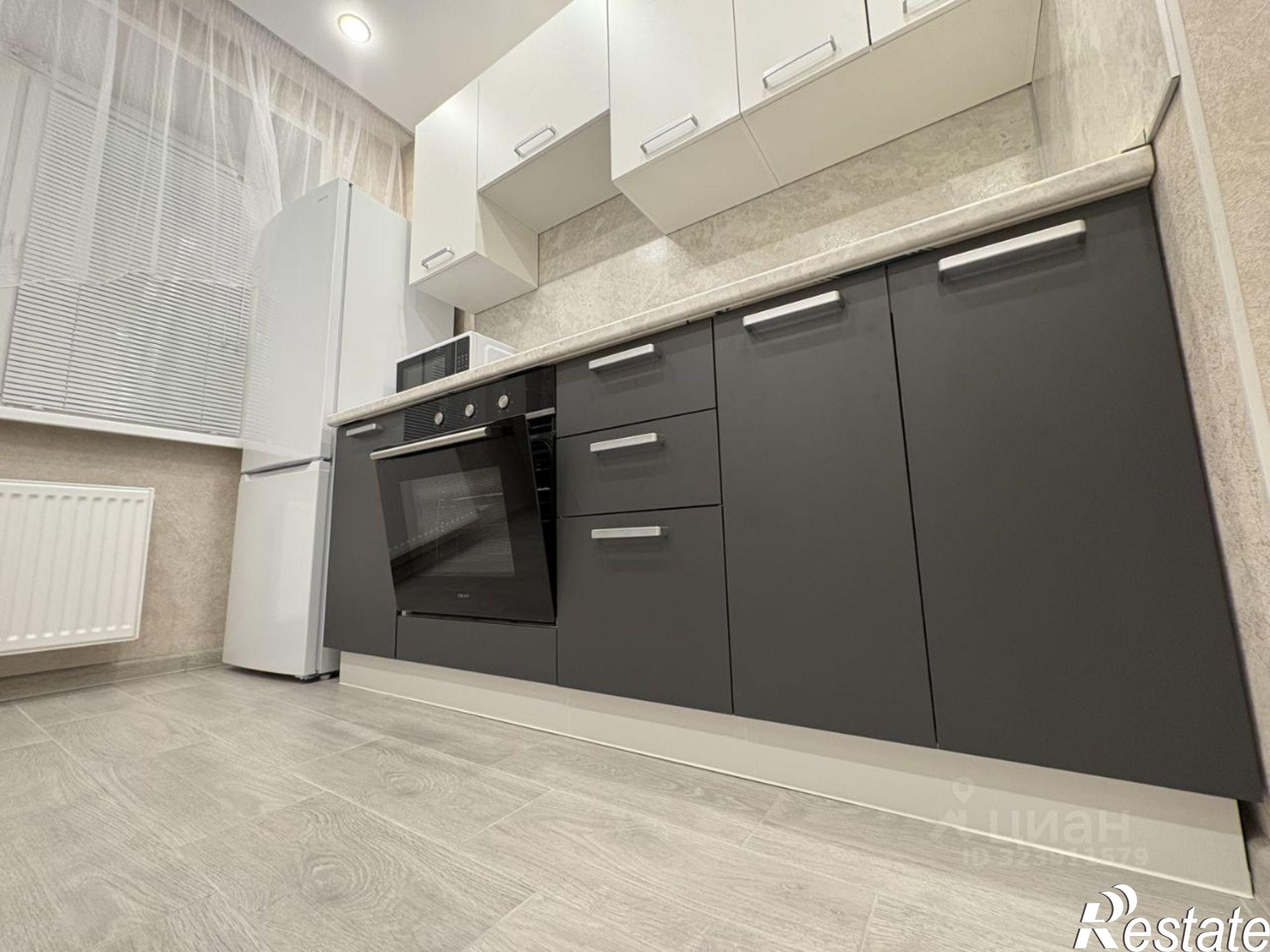 Сдать квартиру за 27 000 рублей на улица Танкиста Александрова, 9