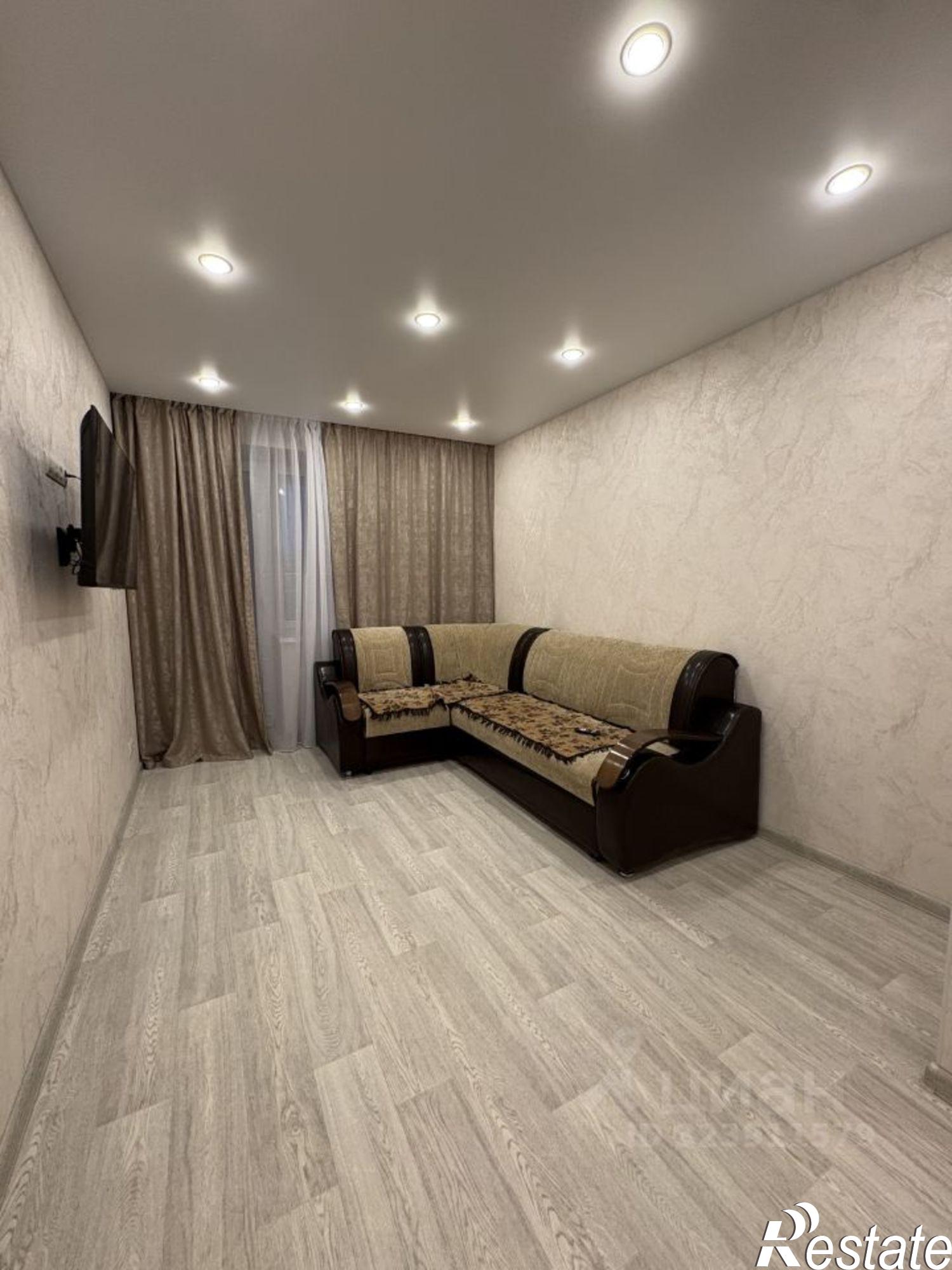 Сдать квартиру за 27 000 рублей на улица Танкиста Александрова, 9