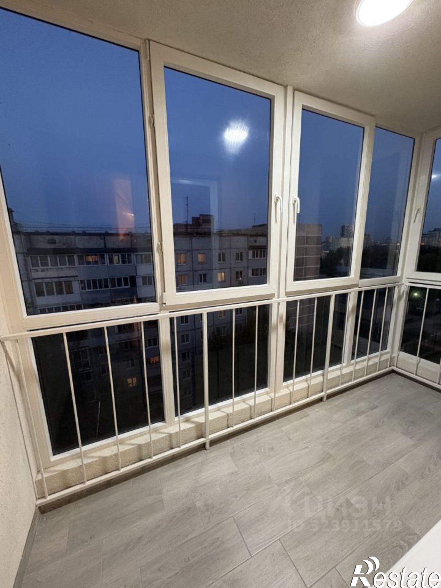 Сдать квартиру за 27 000 рублей на улица Танкиста Александрова, 9