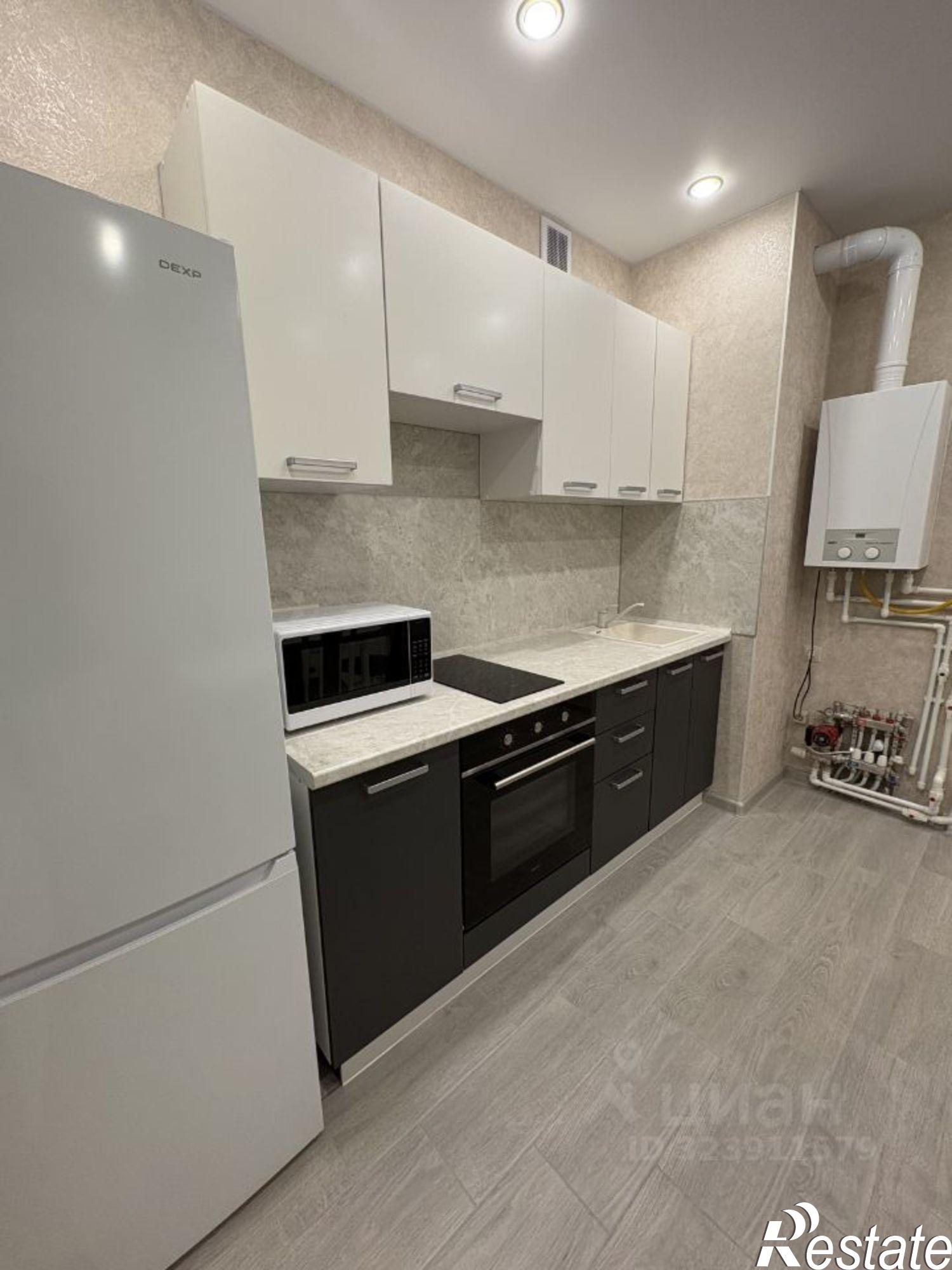 Сдать квартиру за 27 000 рублей на улица Танкиста Александрова, 9