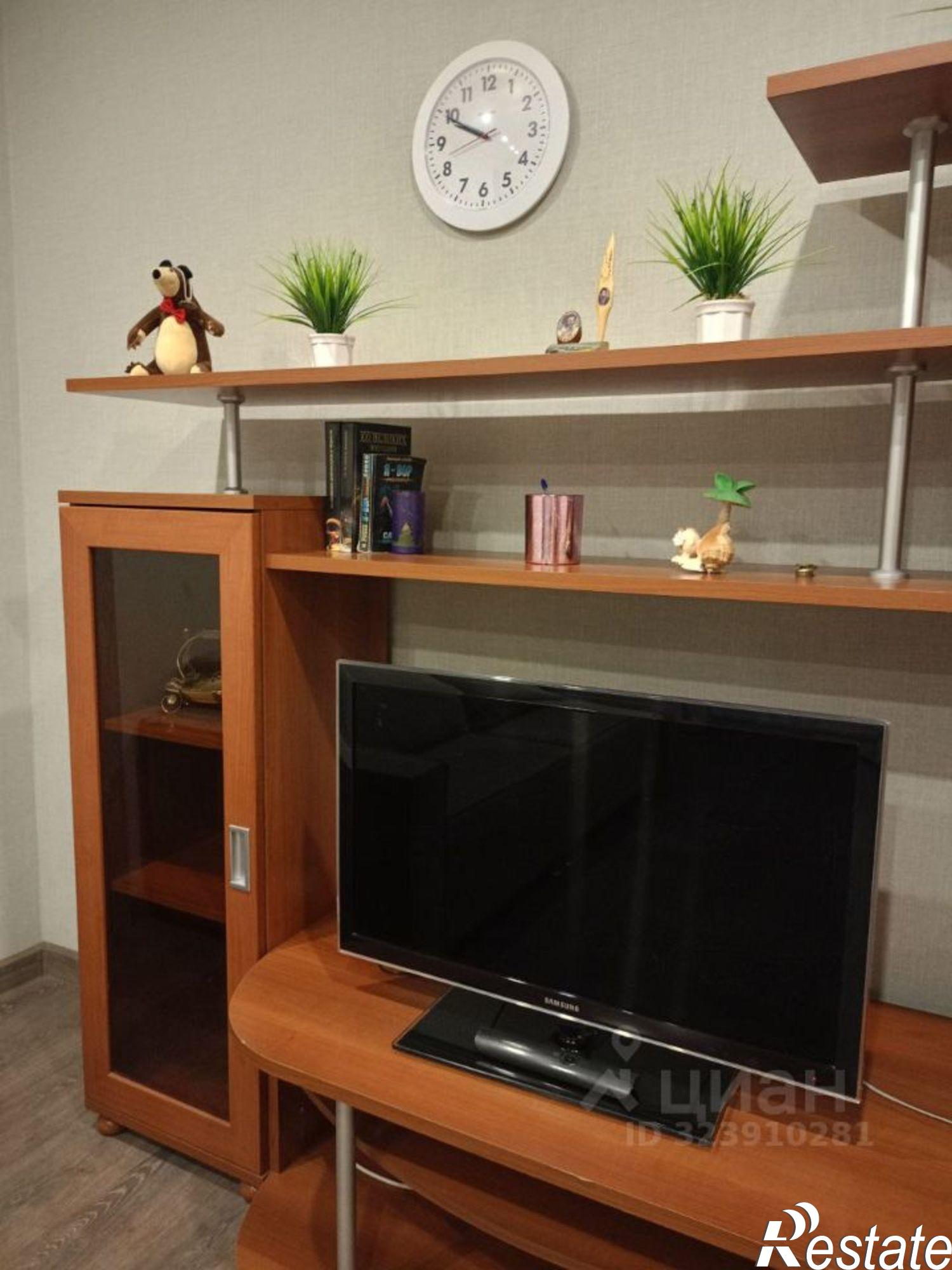 Сдать квартиру за 35 000 рублей на пр-кт Строителей, 49