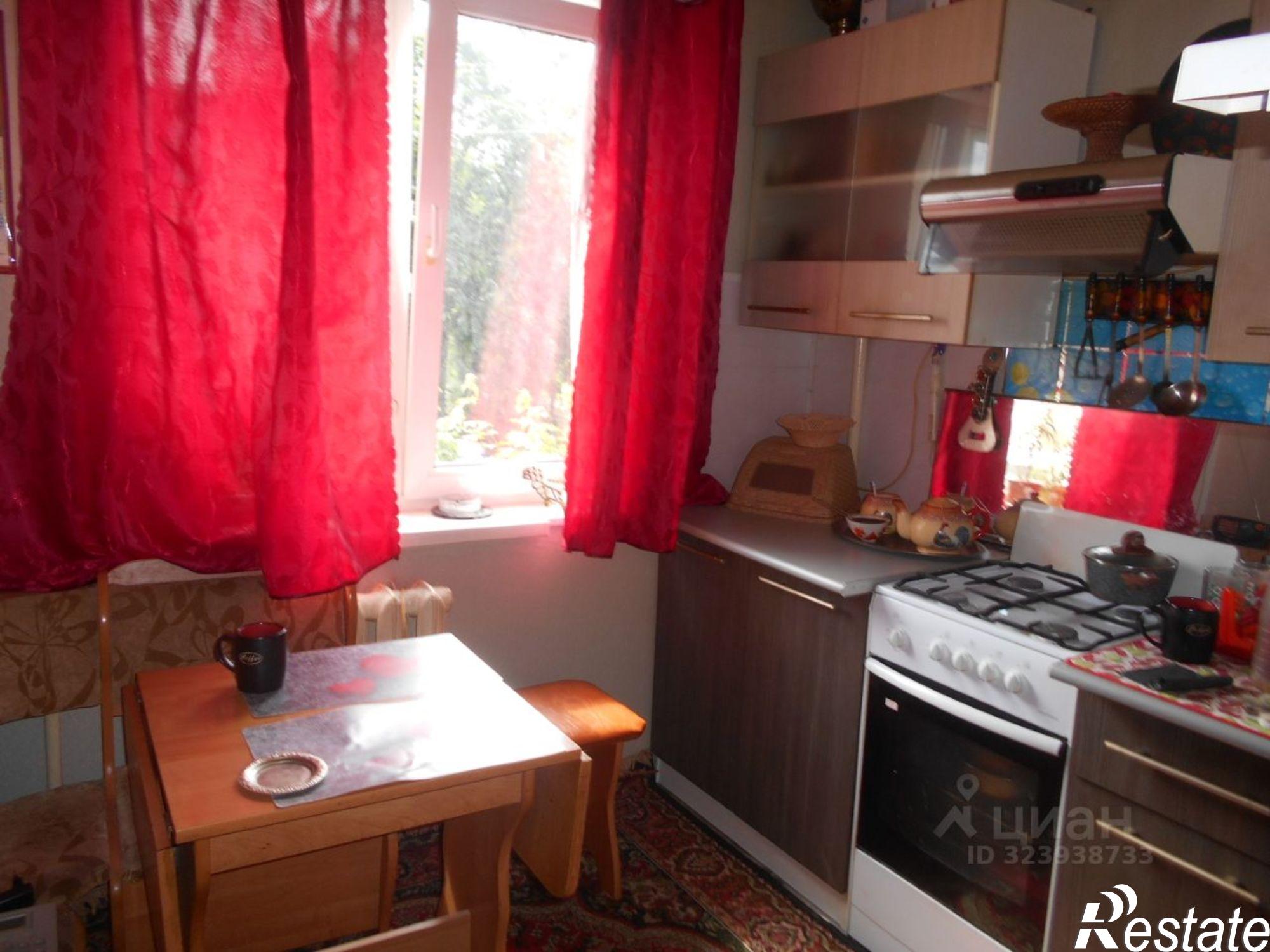 Сдать квартиру за 10 000 рублей на микрорайон 14-е Почтовое Отделение, 4