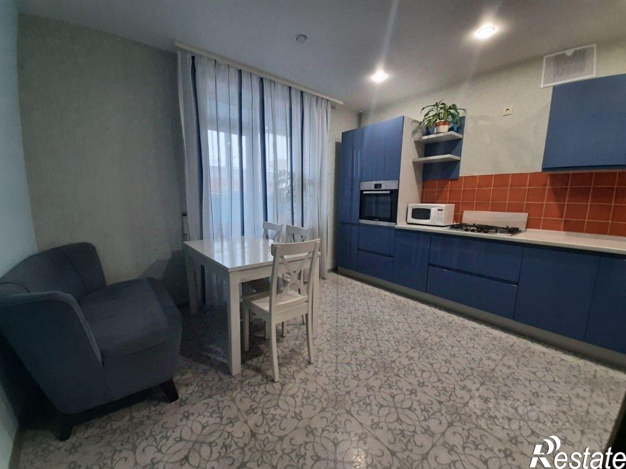 Купить квартиру за 9 000 000 рублей на Педагогический пер, 6