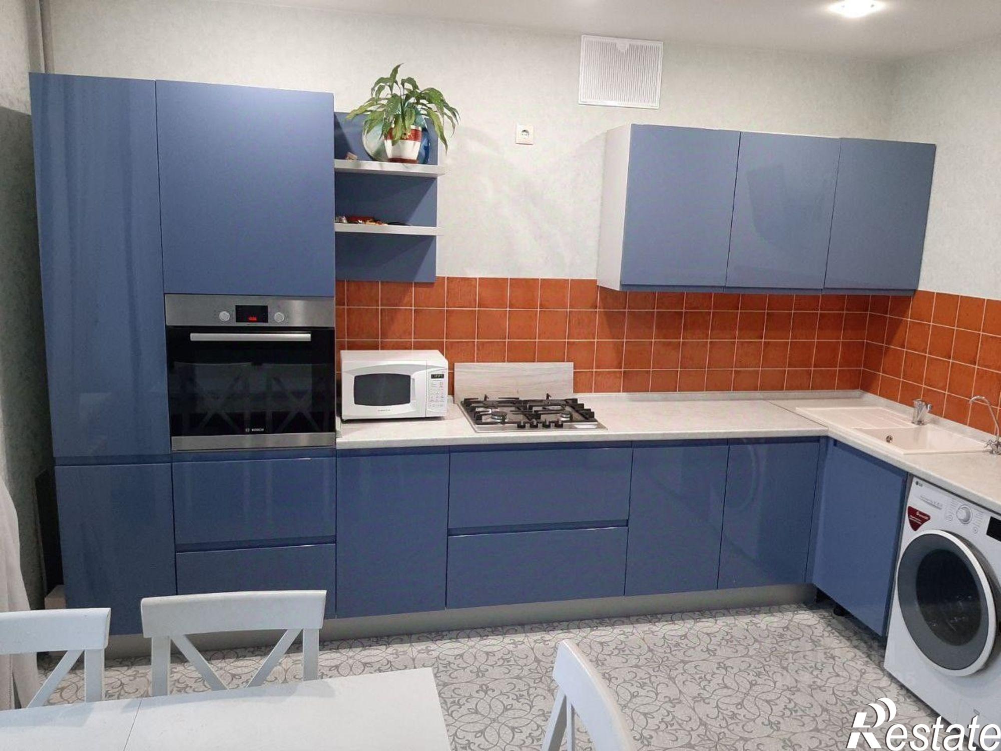 Купить квартиру за 9 000 000 рублей на Педагогический пер, 6