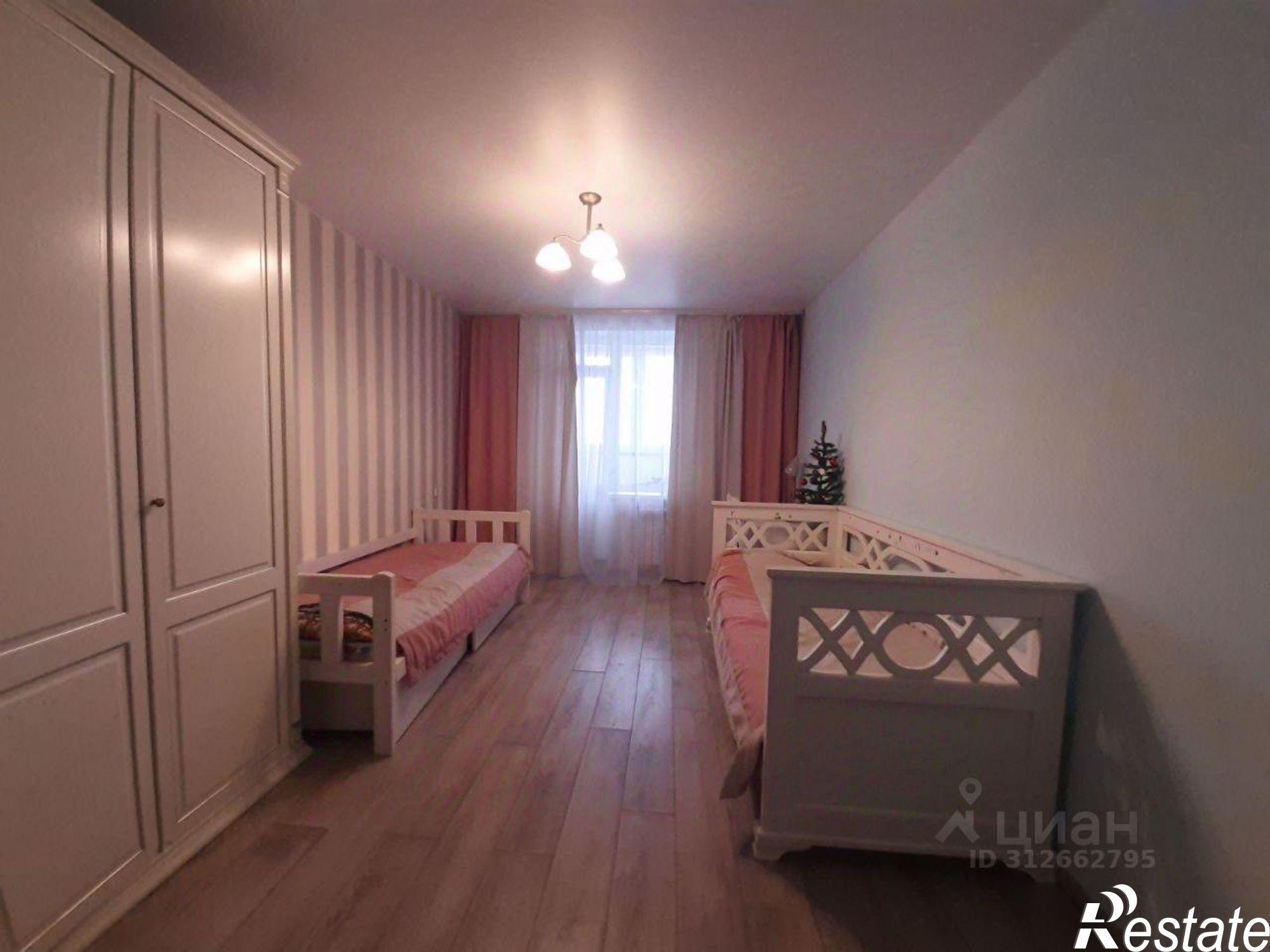 Купить квартиру за 9 000 000 рублей на Педагогический пер, 6