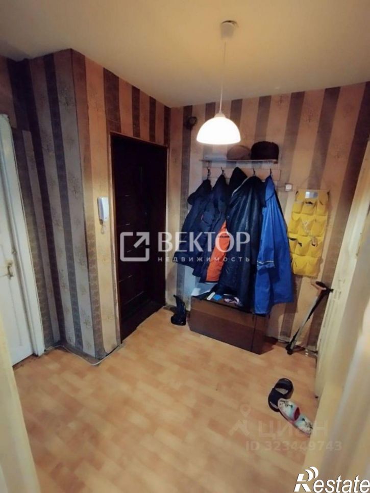 3-комн квартира улица Парижской Коммуны, 22,  д. 22