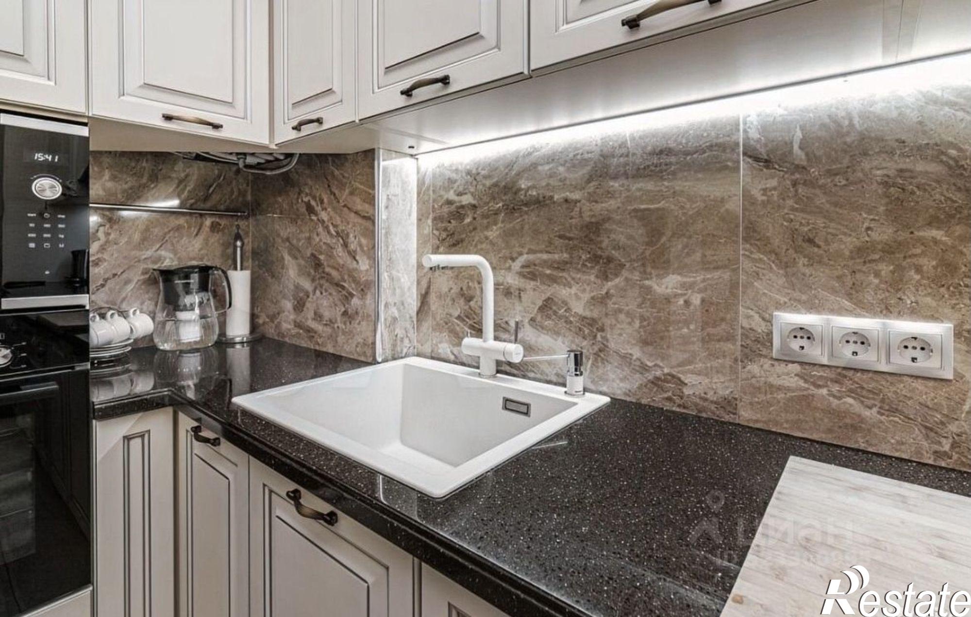 Купить квартиру за 20 800 000 рублей на ул Колотилова, 38