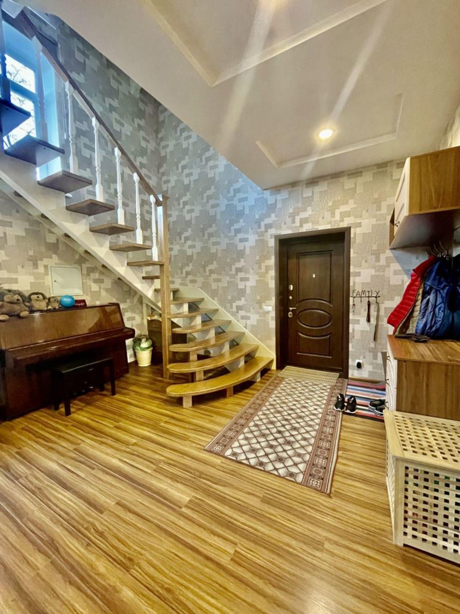 Купить дачу, дом, коттедж за 16 000 000 рублей на Беловой ул, 34