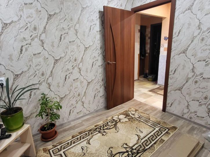 2-комн квартира Калинцева ул, 7