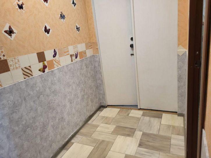 2-комн квартира Калинцева ул, 7