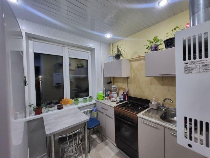 2-комн квартира Калинцева ул, 7