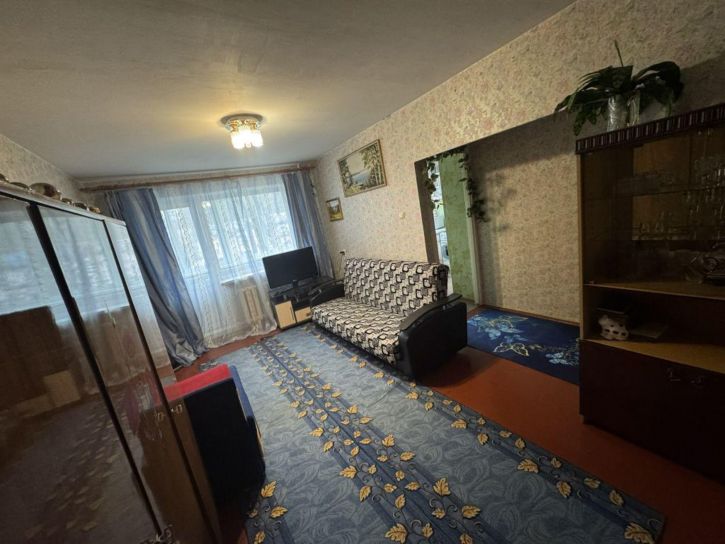 1-комн квартира Любимова ул, 10