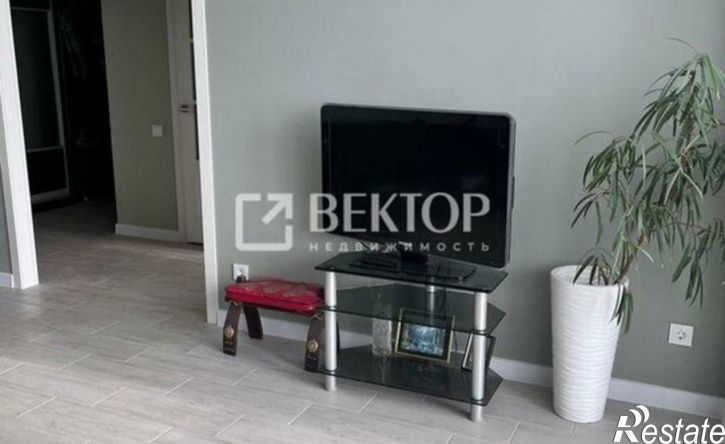 1-комн квартира улица 10 Августа, 87,  д. 87