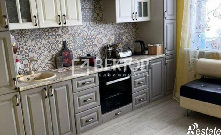 1-комн квартира улица 10 Августа, 87,  д. 87