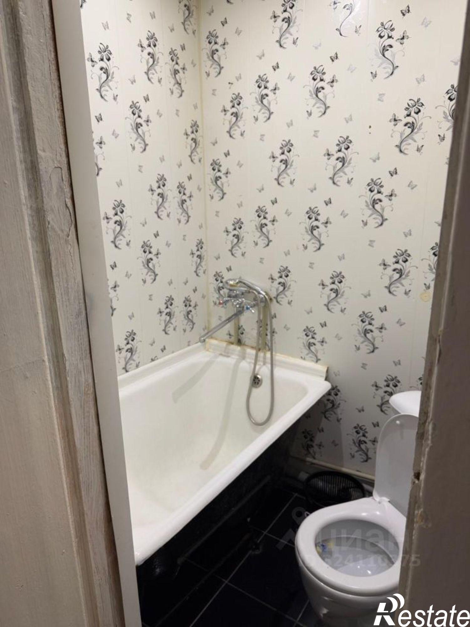 Купить квартиру за 2 950 000 рублей на улица Парижской Коммуны, 15